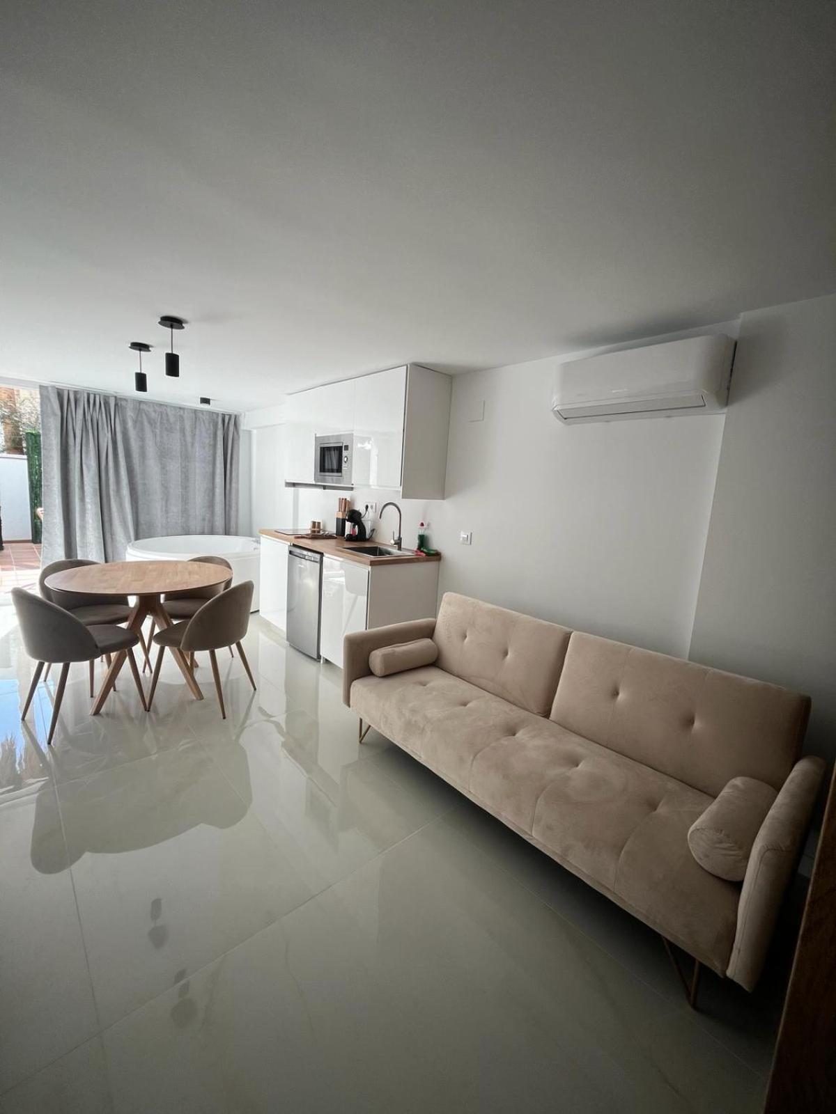 Suite Playamar Con Jacuzzi Torremolinos Exteriör bild